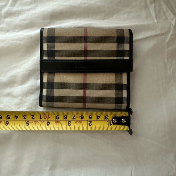 Burberry wallet - Picture 7 of 8